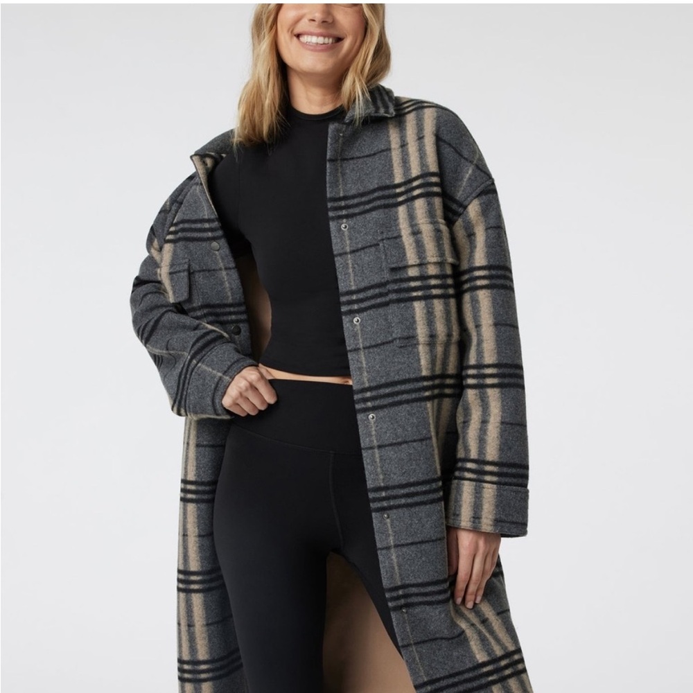 NWT Vuori Ballard Plaid Coat Size Small Charcoal